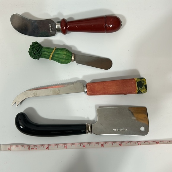 Set of 4 vintage cheese, meat, spread knife decorative cute for serving utensils - Picture 5 of 5
